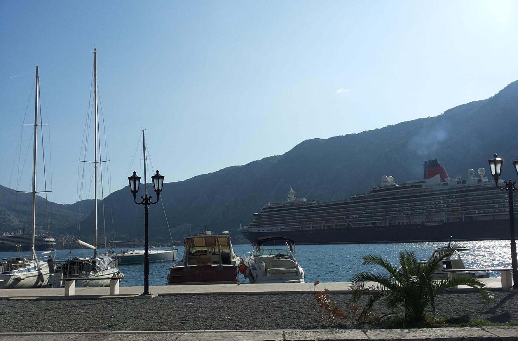 Apartments Vojvoda Kotor Exterior foto